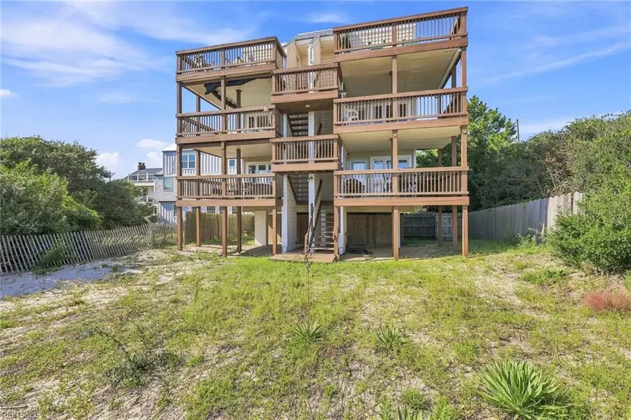 1300 E Ocean View Avenue #D, Norfolk, VA 23503 - #2