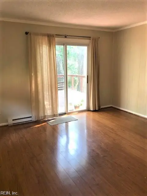 826 13th Street, Virginia Beach, VA 23451 - #3