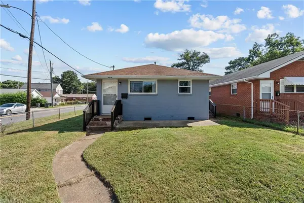 526 Powhatan Parkway, Hampton, VA 23661