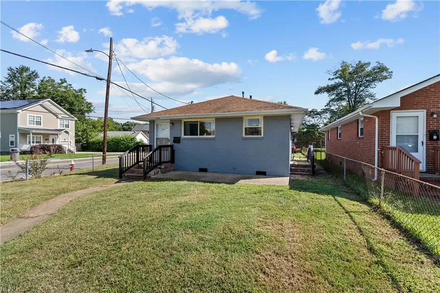 526 Powhatan Parkway, Hampton, VA 23661 - #3