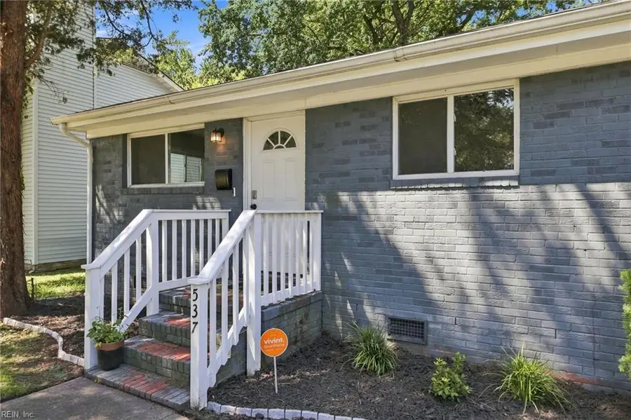 537 Greenbriar Avenue, Hampton, VA 23661 - #2