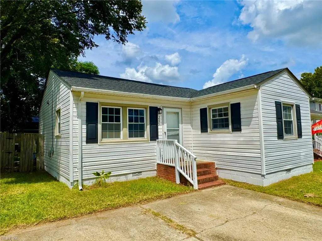 205 Gale Avenue, Chesapeake, VA 23323 - #1