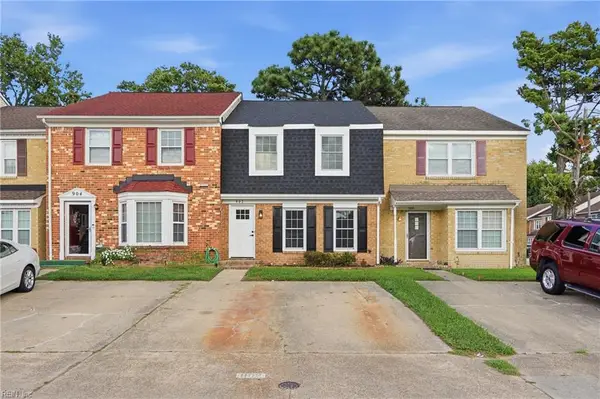 902 Wolfpack Court, Virginia Beach, VA 23462