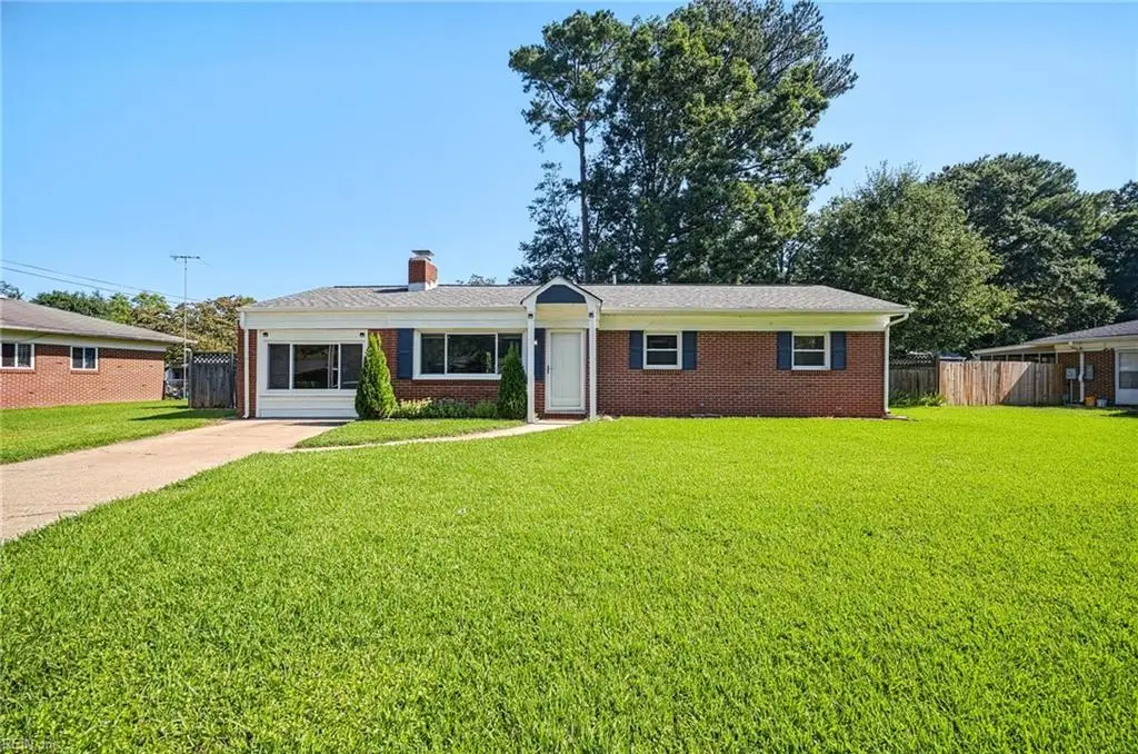 313 Sparrow Road, Chesapeake, VA 23325 - #1