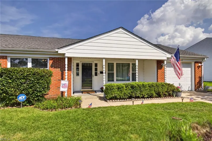 4520 Hudgins Drive, Virginia Beach, VA 23455 - #2
