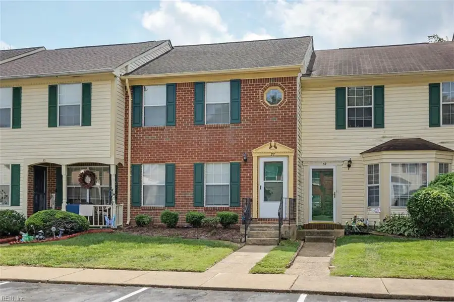 37 S Gawain Way, Hampton, VA 23669 - #3