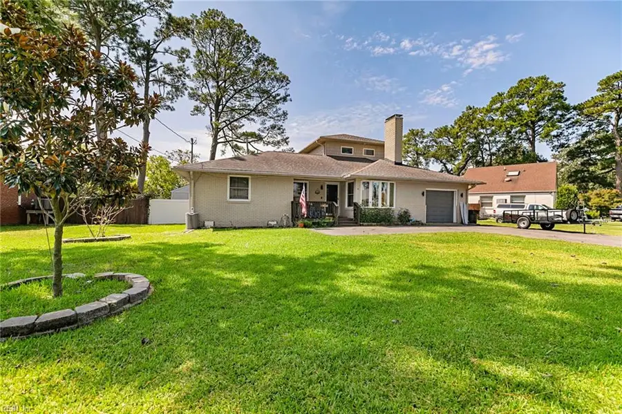 423 W Gilbert Street, Hampton, VA 23669 - #3