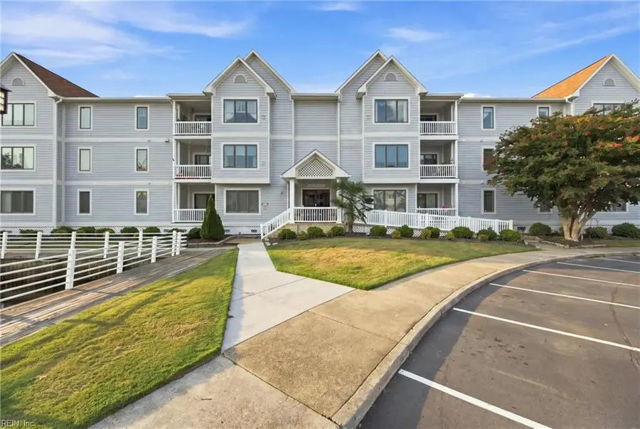 5 Harbor Watch Drive #405, Chesapeake, VA 23320 - #2
