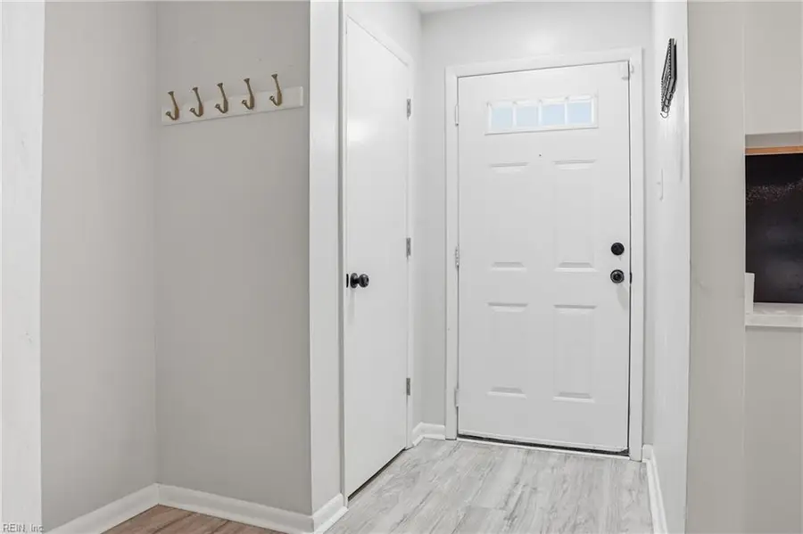 4006 Salem Terrace, Virginia Beach, VA 23456 - #2