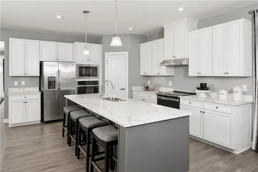 121 Irving Street, Franklin, VA 23851 - #3