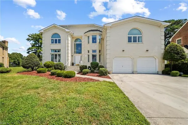 12 N Eleanor Ct N Court, Portsmouth, VA 23701