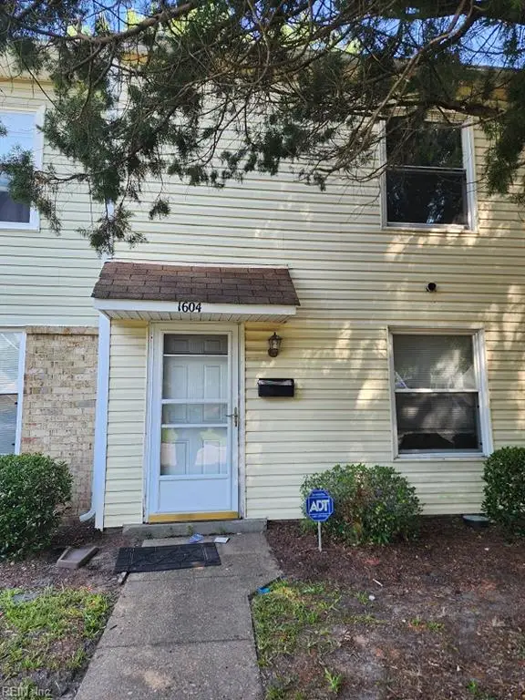 1604 Darren Circle, Portsmouth, VA 23701