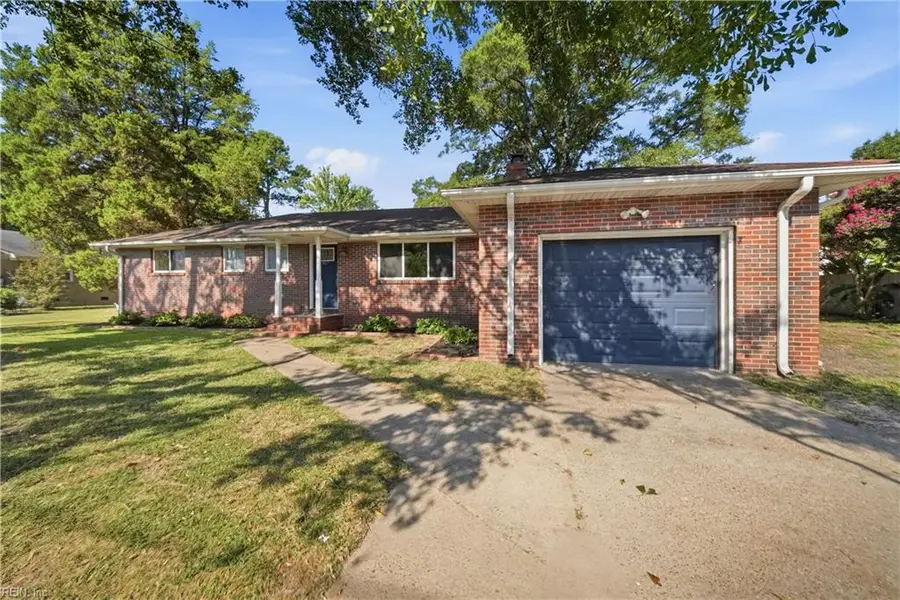 817 N Great Neck Road, Virginia Beach, VA 23454 - #2