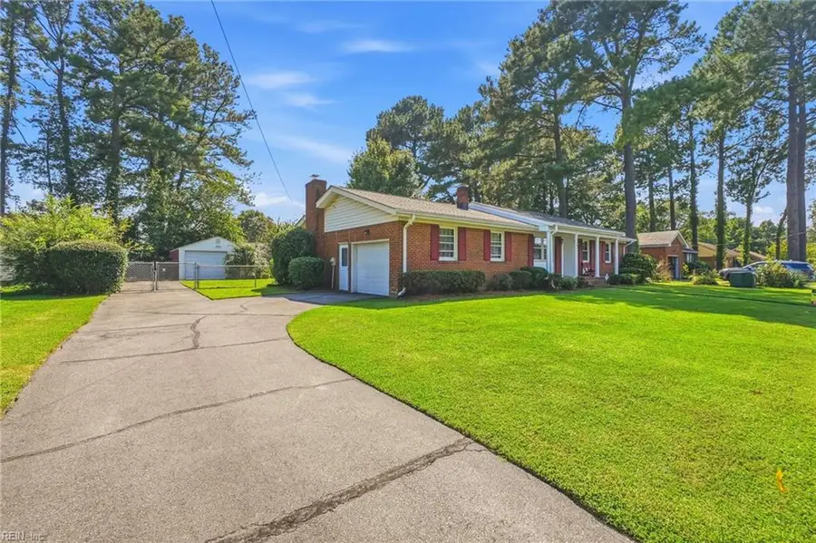 405 Villanova Avenue, Chesapeake, VA 23324 - #2
