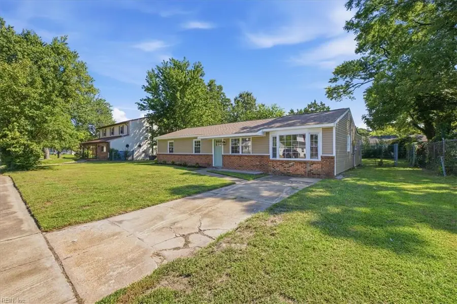 1121 Sir Gawaine Drive, Chesapeake, VA 23323 - #2