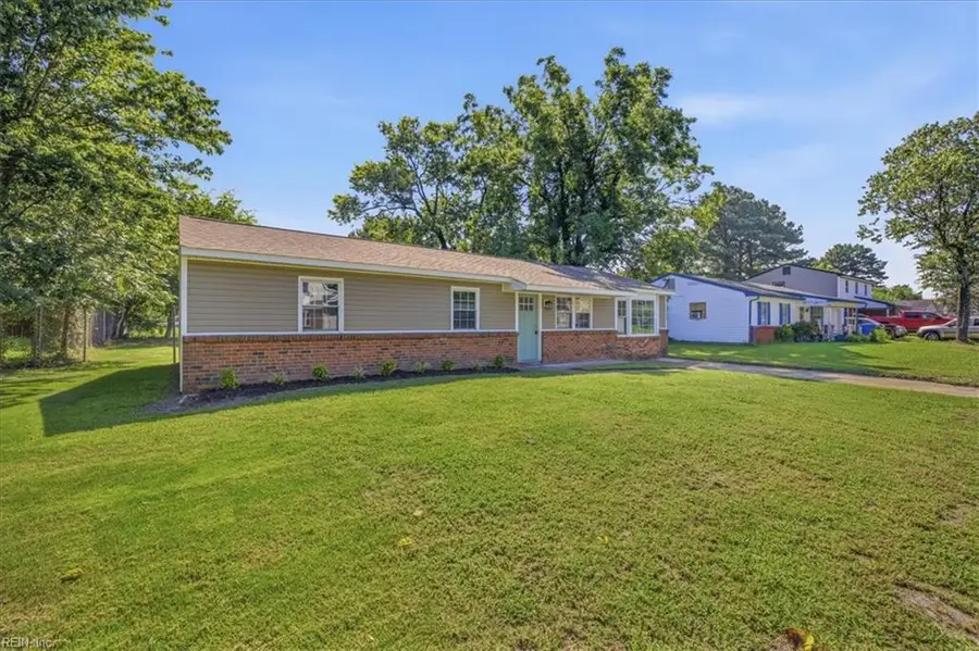 1121 Sir Gawaine Drive, Chesapeake, VA 23323 - #3