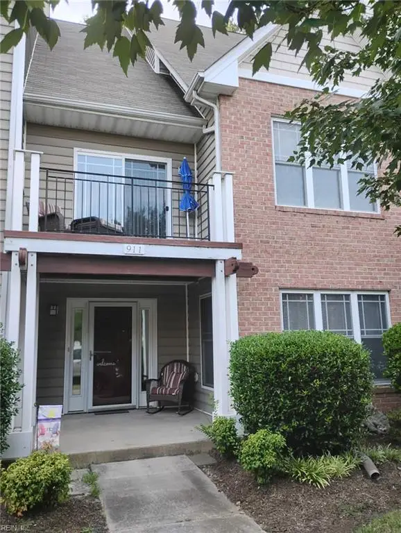 911 Eastfield Lane, Newport News, VA 23602