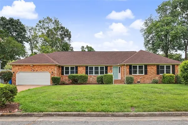 904 Stockbridge Drive, Virginia Beach, VA 23464