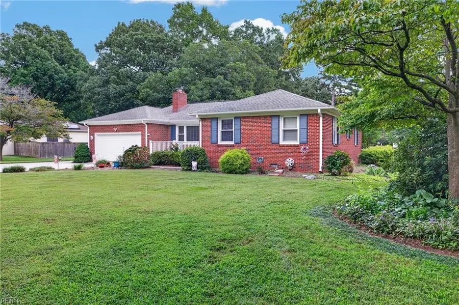 608 Avalon Avenue, Virginia Beach, VA 23464 - #2