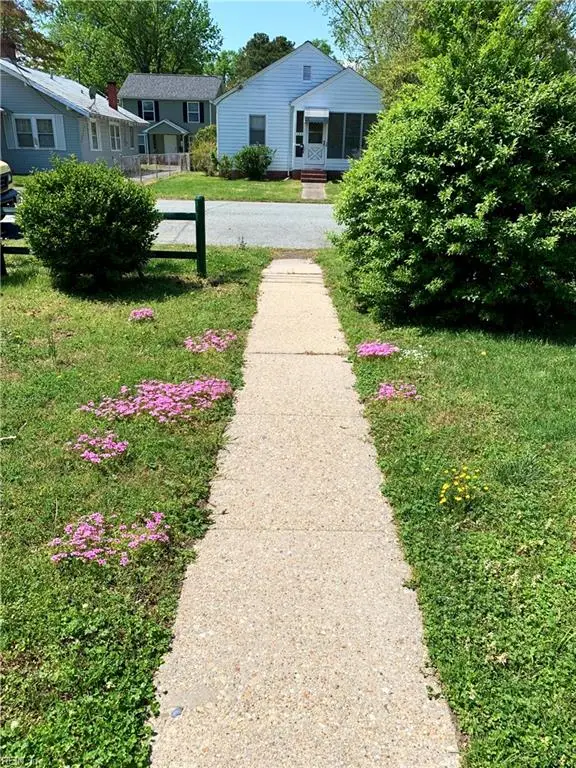 125 S Fourth Street, Hampton, VA 23664 - #3