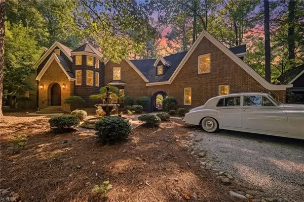 2530 Entrada Drive, Virginia Beach, VA 23456