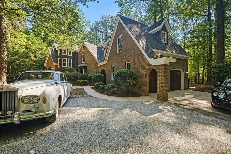 2530 Entrada Drive, Virginia Beach, VA 23456 - #3