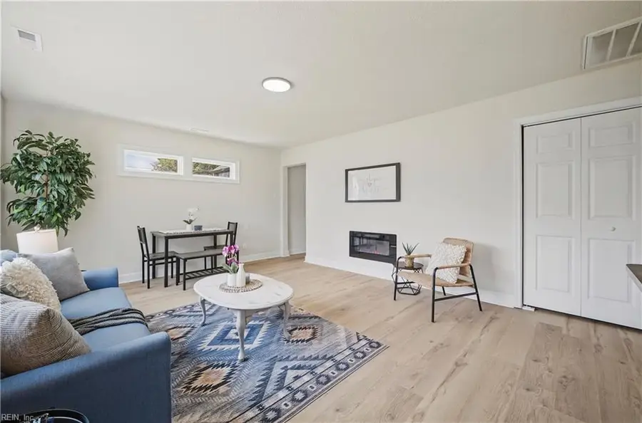 220 Castlewood Road, Portsmouth, VA 23702 - #2