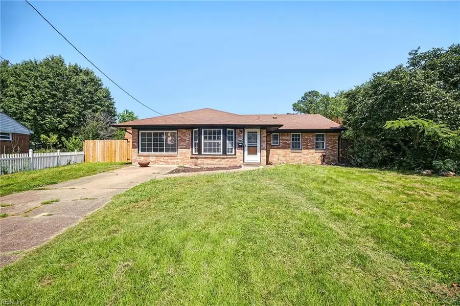 5004 Westgrove Circle, Virginia Beach, VA 23455 - #2