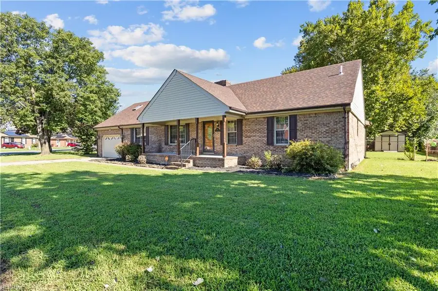 909 Portland Street, Chesapeake, VA 23324 - #2
