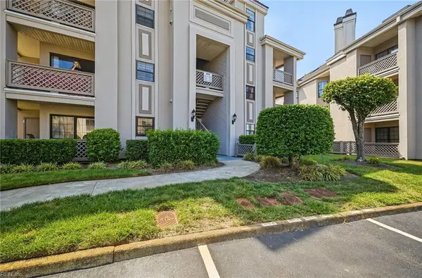 409 Harbour Point #204, Virginia Beach, VA 23451
