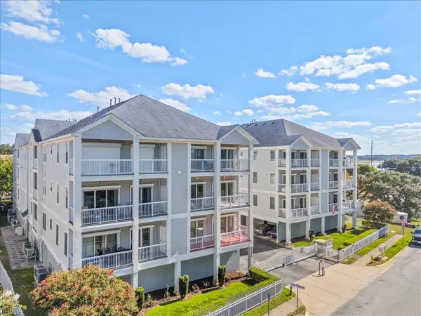 2300 Page Harbor Landing #304, Virginia Beach, VA 23451