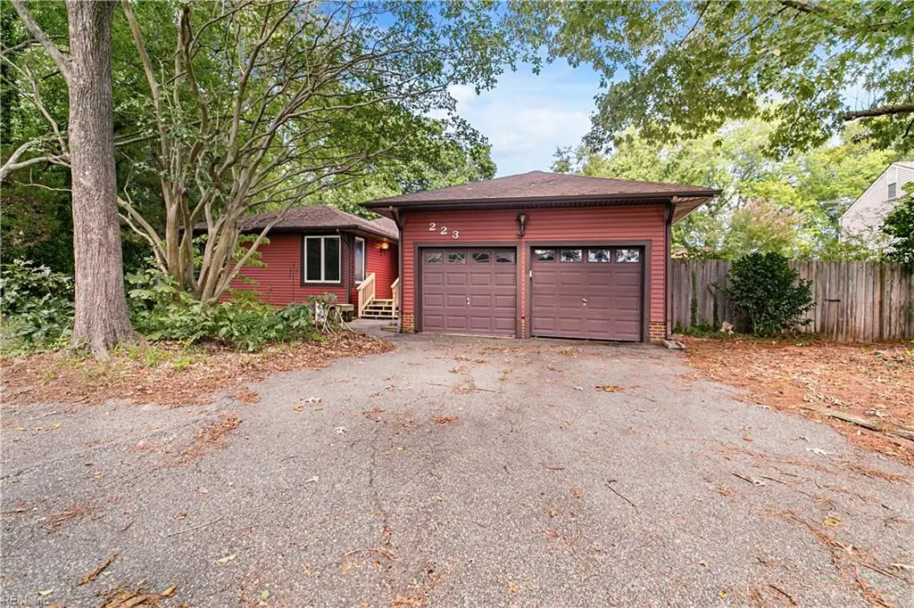 223 Yorktown Road, Yorktown, VA 23693 - #1