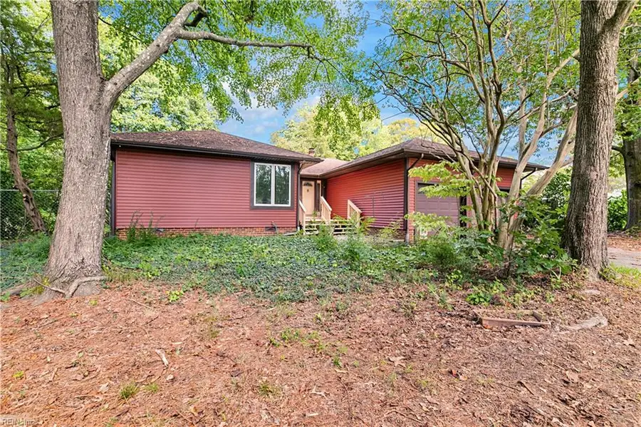 223 Yorktown Road, Yorktown, VA 23693 - #3
