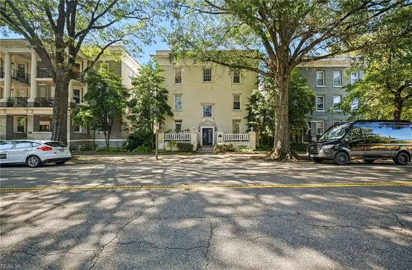 1015 Colonial Avenue #4, Norfolk, VA 23507