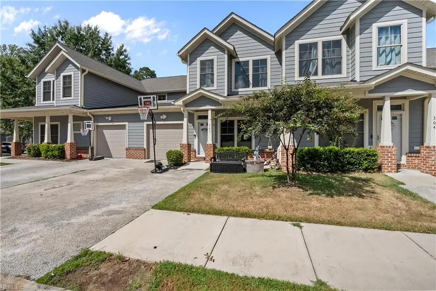 200 Seasons Circle #305, Suffolk, VA 23434 - #2