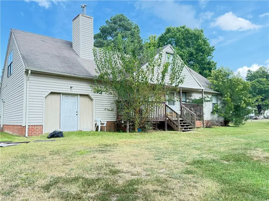 210 Oakwood Avenue, Suffolk, VA 23435 - #3