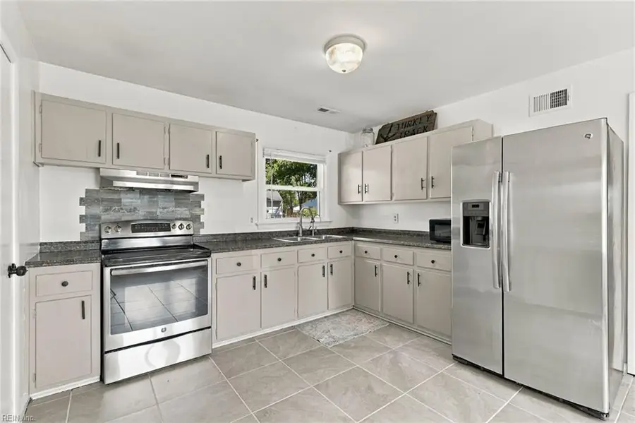 527 Stockton Street, Hampton, VA 23669 - #2