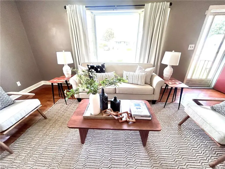 916 Redstart Avenue, Chesapeake, VA 23324 - #3
