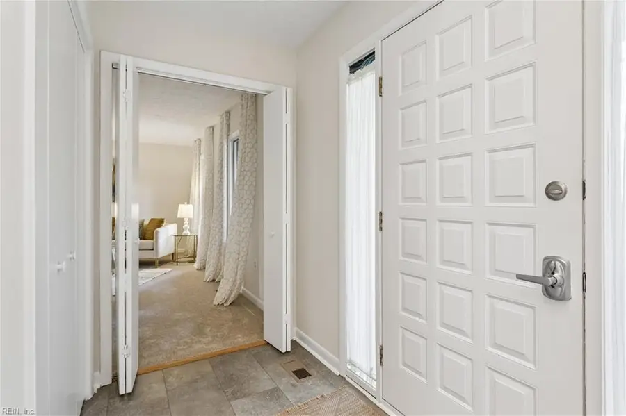 107 Brokenbridge Road, Yorktown, VA 23692 - #3