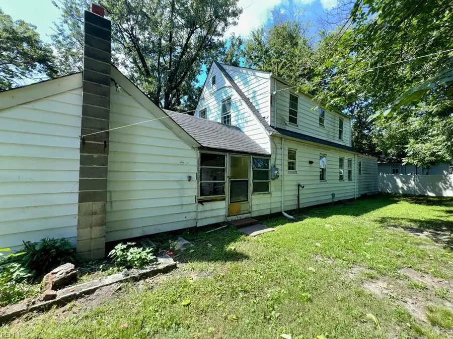 1307 Perry Street, Chesapeake, VA 23324 - #2