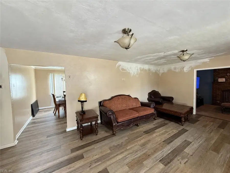 3105 Kenelm Drive, Chesapeake, VA 23323 - #2