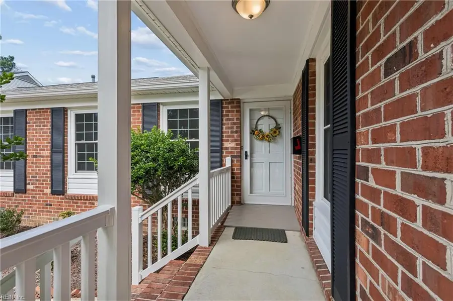 476 Dunmore Drive, Newport News, VA 23602 - #3