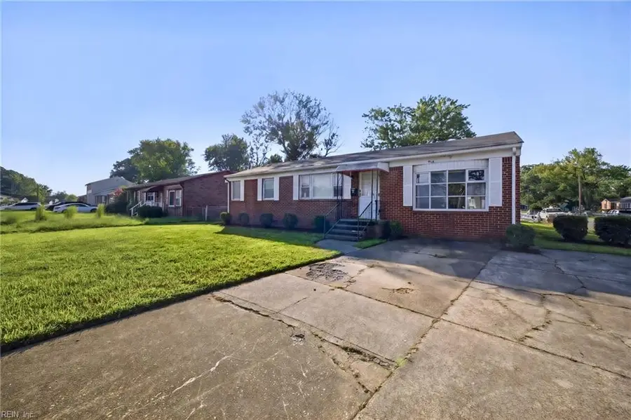 815 Newport News Avenue, Hampton, VA 23661 - #2