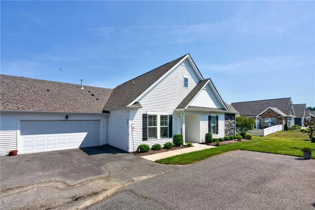 208 Richmond Avenue, Smithfield, VA 23430 - #1