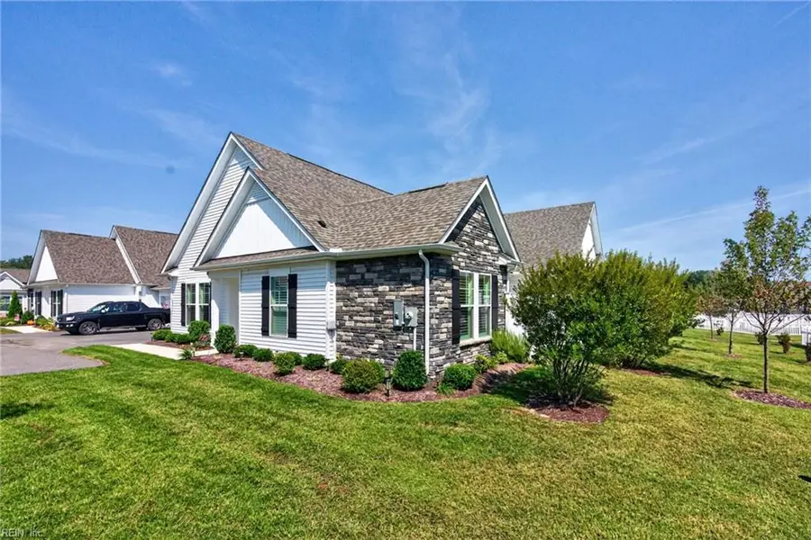 208 Richmond Avenue, Smithfield, VA 23430 - #2