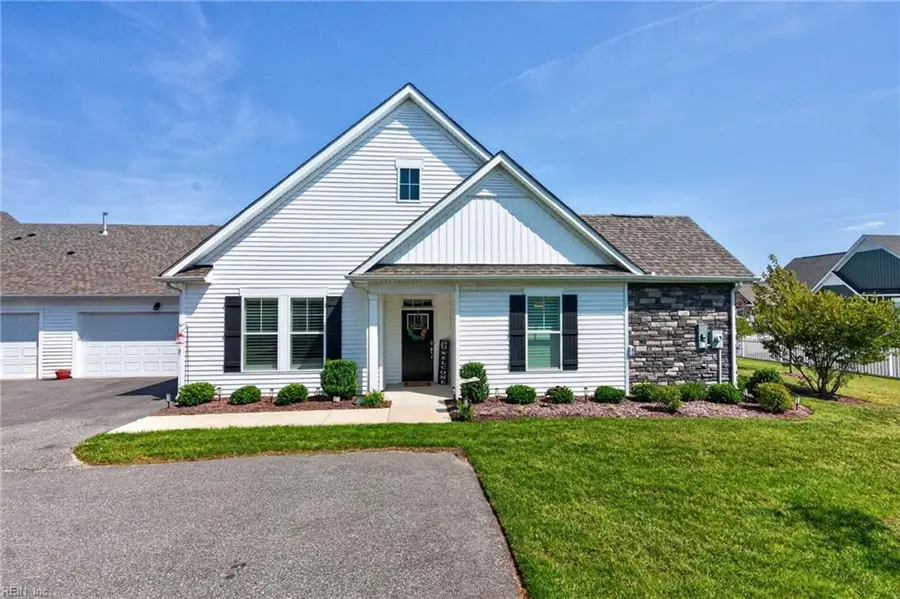 208 Richmond Avenue, Smithfield, VA 23430 - #3