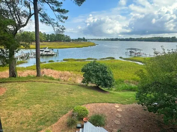 1882 Cherry Grove Road N, Suffolk, VA 23432