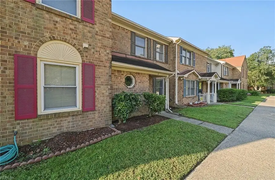 5 Dawn Lane, Hampton, VA 23666 - #2