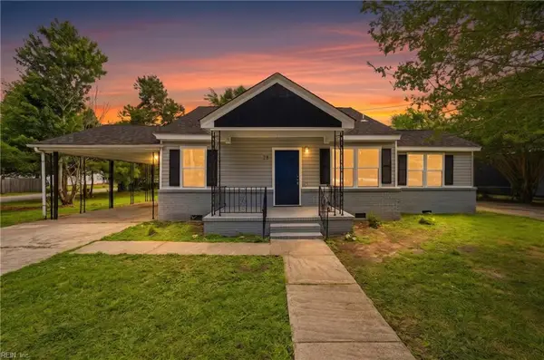 28 Hinton Avenue, Chesapeake, VA 23323