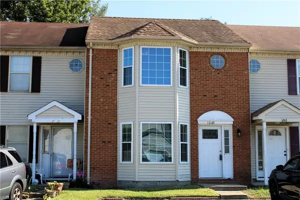 1245 Corkwood Circle, Chesapeake, VA 23320